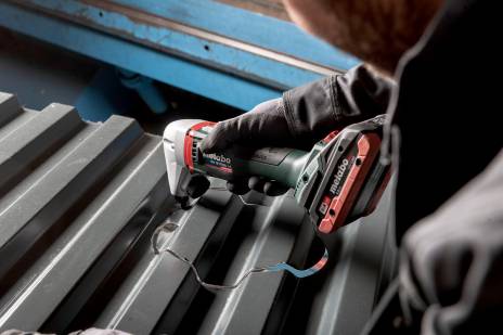 Metabo NIV 18 LTX BL 1.6 (601614840) Cordless Nibbler – 18V (Bare Unit with metaBOX 145)