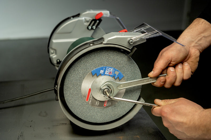 Metabo DS 200 Plus (604200000) 240V Bench Grinder product image 8