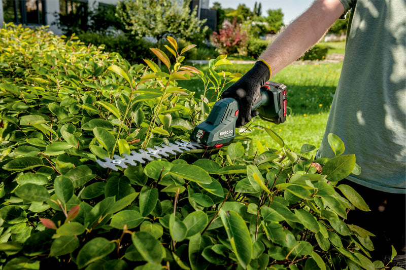 Metabo SGS 18 LTX Q (601609850) 18V Cordless Shrub and Grass Shears - Body Only product image 4