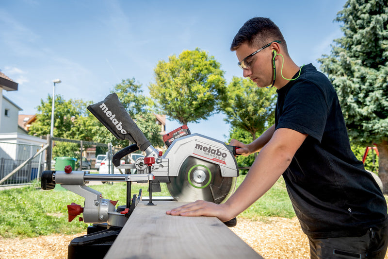 Metabo KGS 18 LTX BL 305 (614305850) 18V Brushless Cordless Mitre Saw - Body Only product image 4