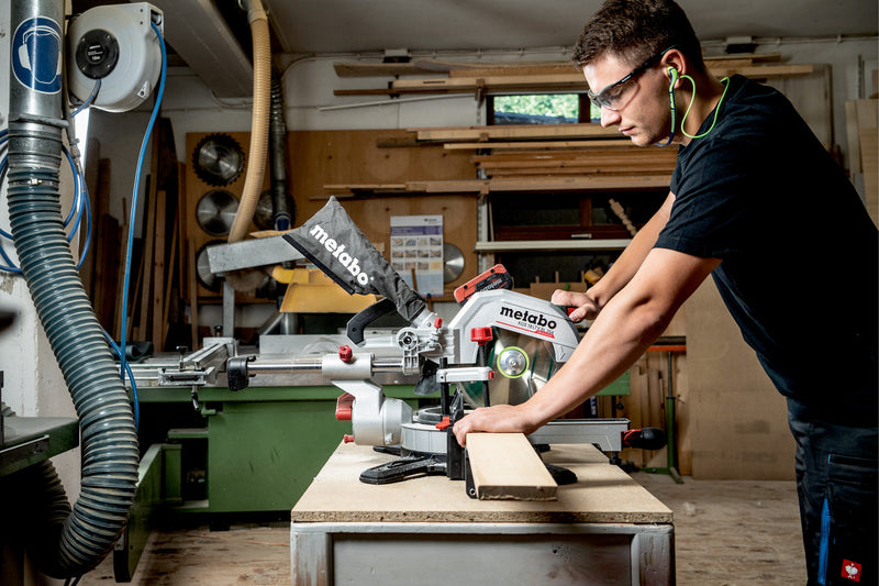 Metabo KGS 18 LTX BL 254 (614254850) 18V Brushless Cordless Mitre Saw - Body Only product image 3